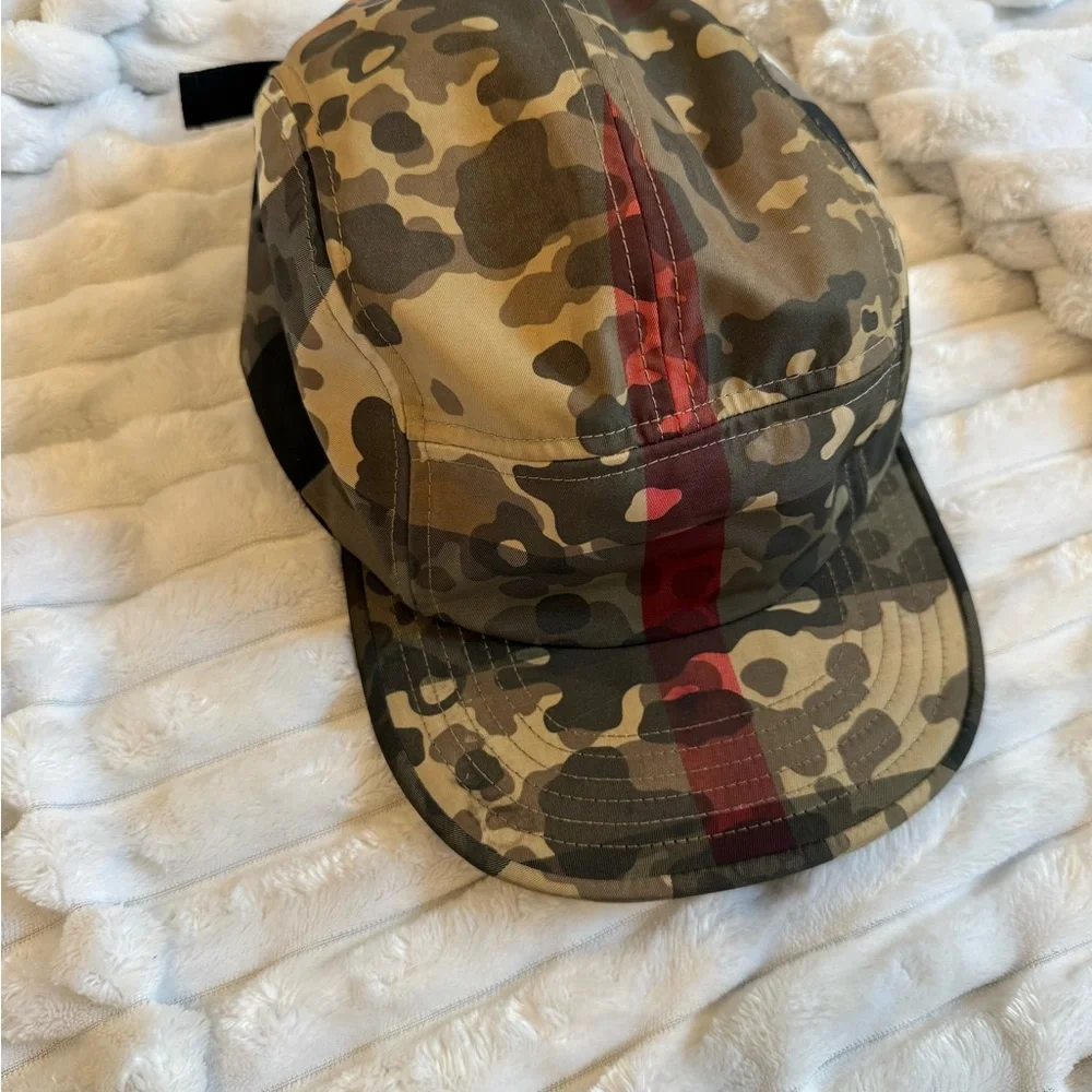 Burberry Black Mesh Lined Cap - Picture 2 of 3